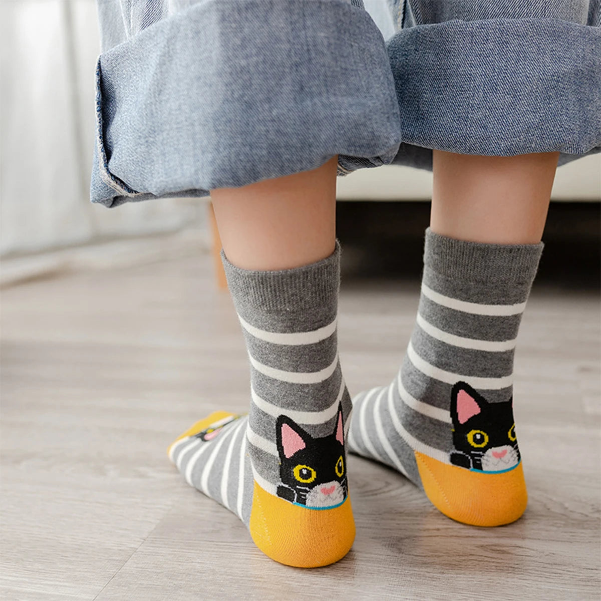 Cat Pattern Crew Socks