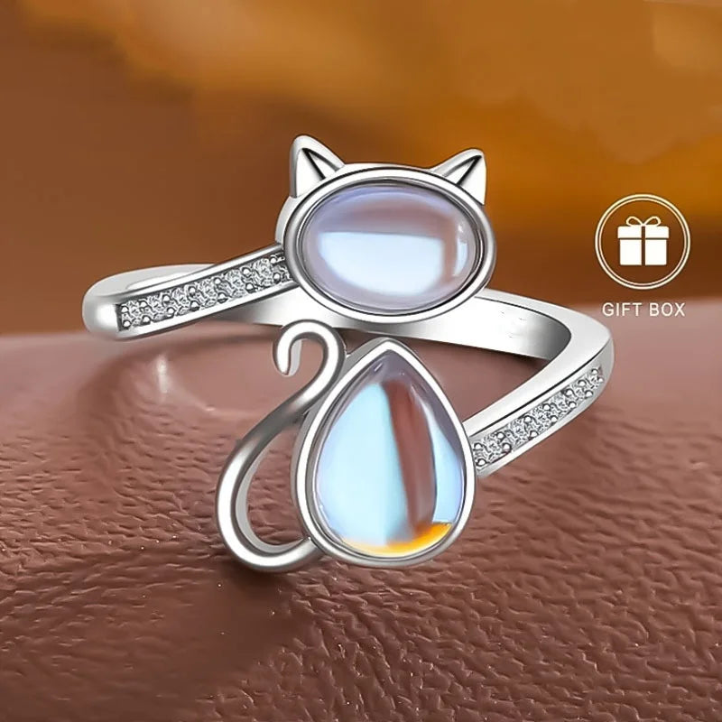 Moonstone-Effect Cat Ring
