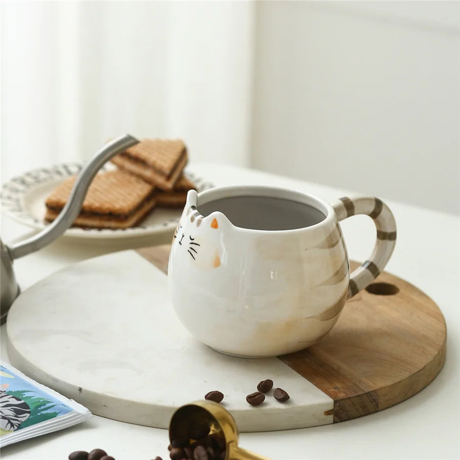 Cat Shaped Ceramic Mug (380ml)
