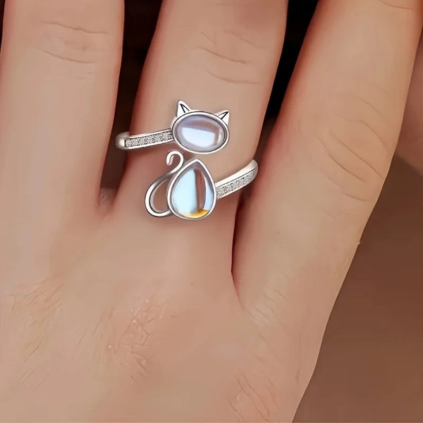 Moonstone-Effect Cat Ring