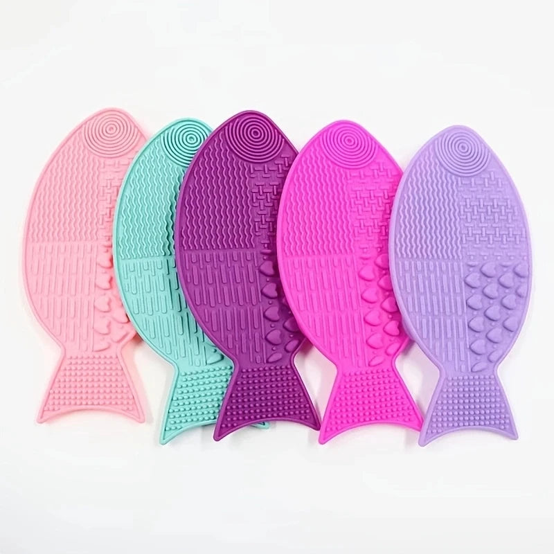 Fish-Shaped Lick Mat with Suction Cups