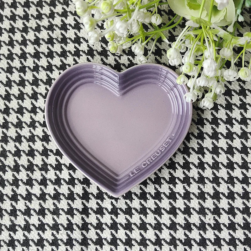 Heart-Shaped Ceramic Cat Dish