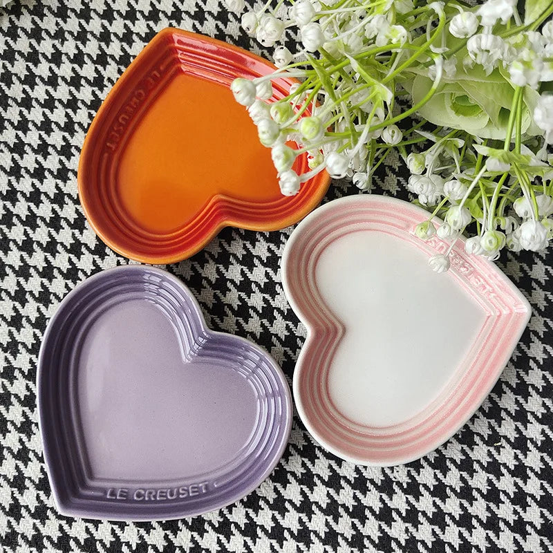 Heart-Shaped Ceramic Cat Dish