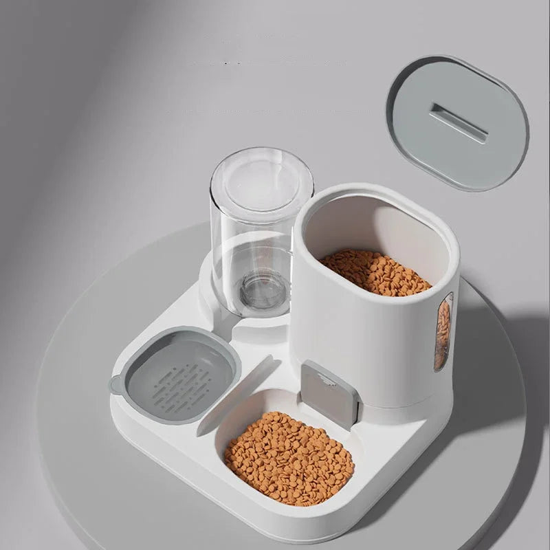 Gravity Food and Water Station