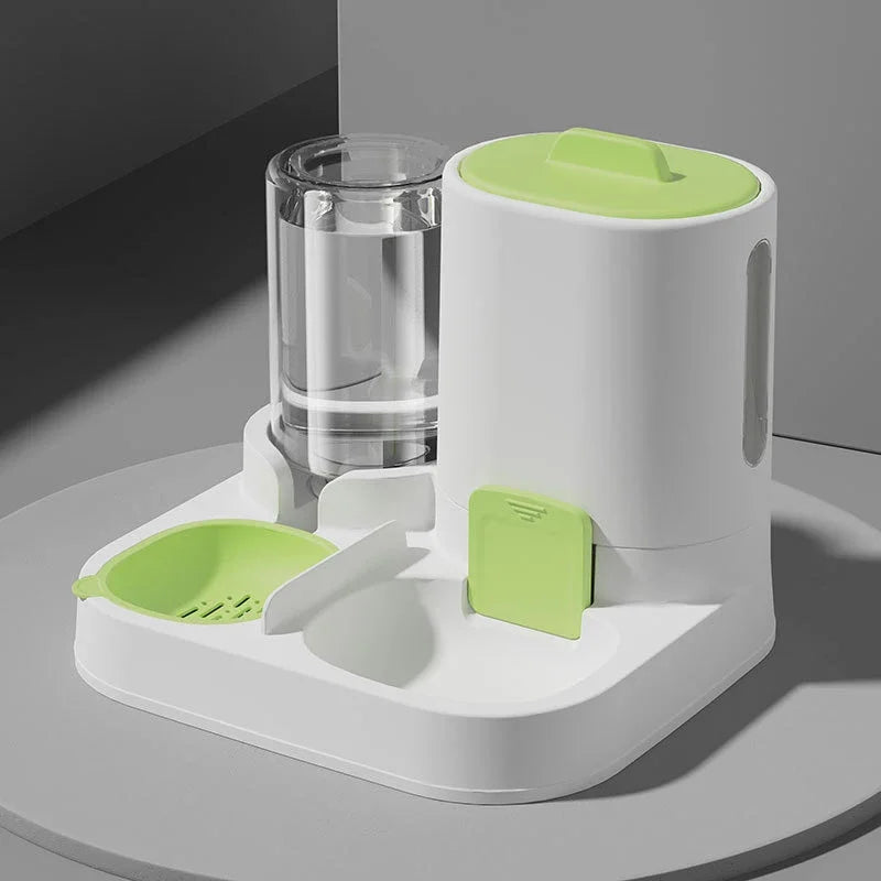 Gravity Food and Water Station - Green