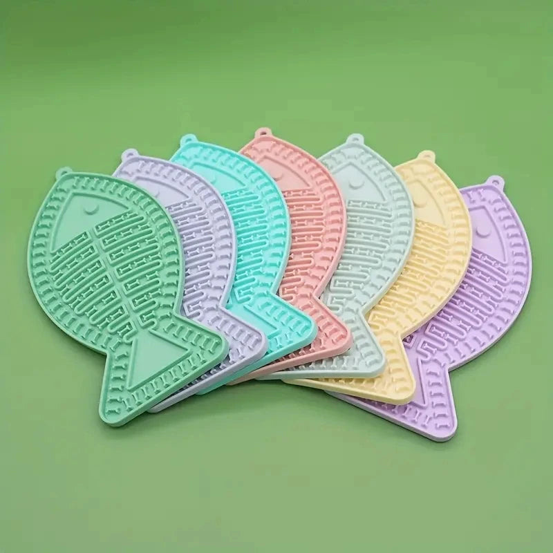 Fish-Shaped Lick Mat with Suction Cups