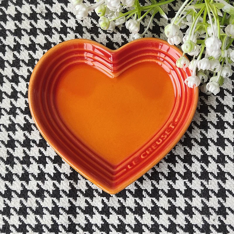 Heart-Shaped Ceramic Cat Dish