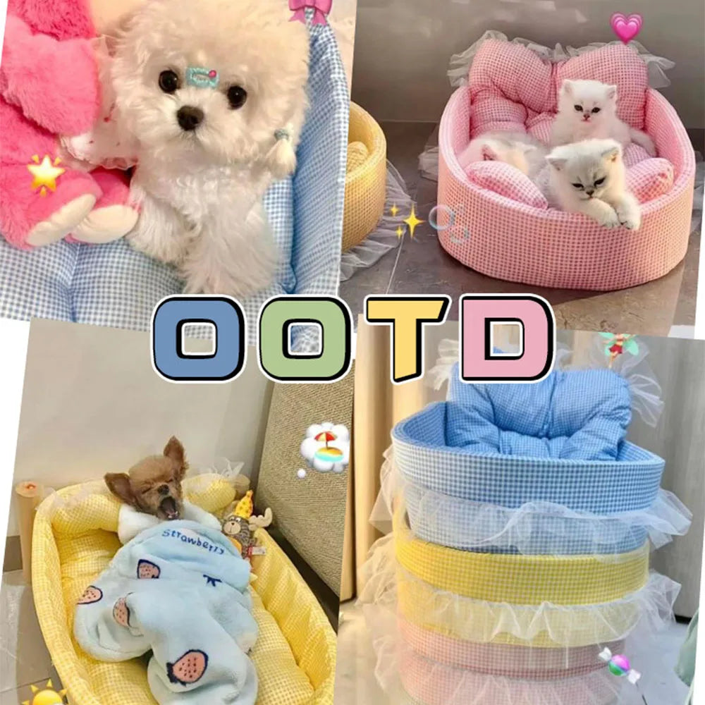 Lace-Trimmed Oval Pet Bed