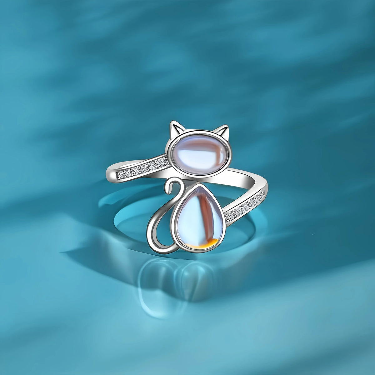 Moonstone-Effect Cat Ring