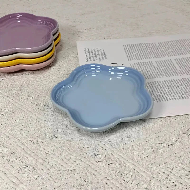 Flower-Shaped Ceramic Cat Dish, 14 cm - Blue