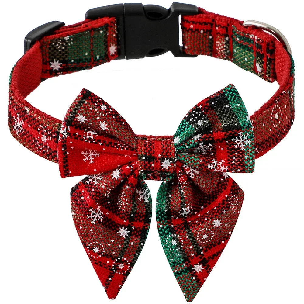 Christmas Bow Tie Dog Collar - Red Green Snow / S (2 x 40 cm)
