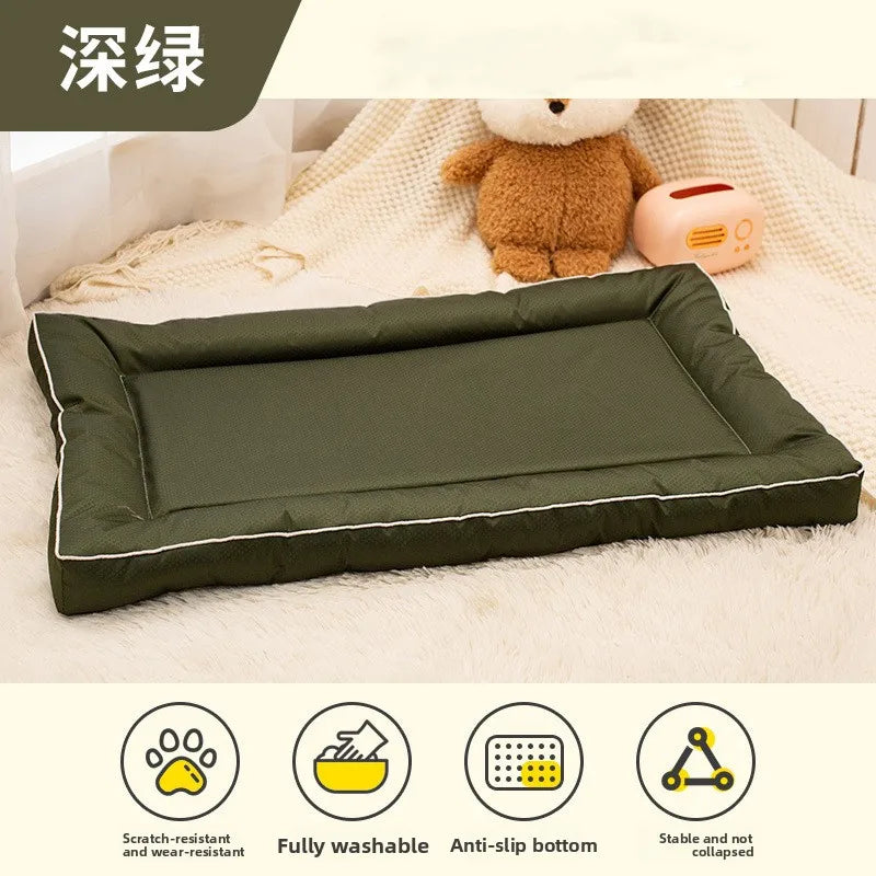 Chew-Resistant Crate Mat - Dark Green / 40 x 30 cm