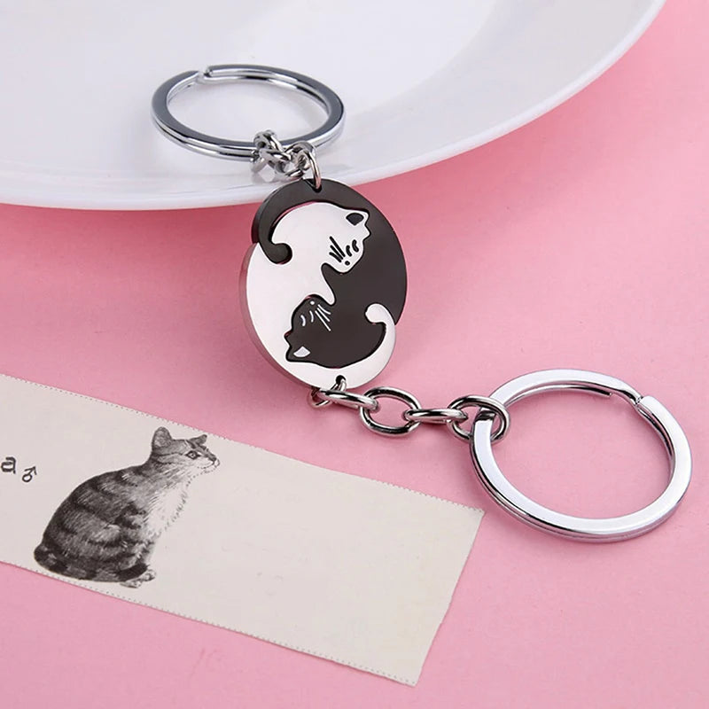 Hugging Cats Heart Keyring